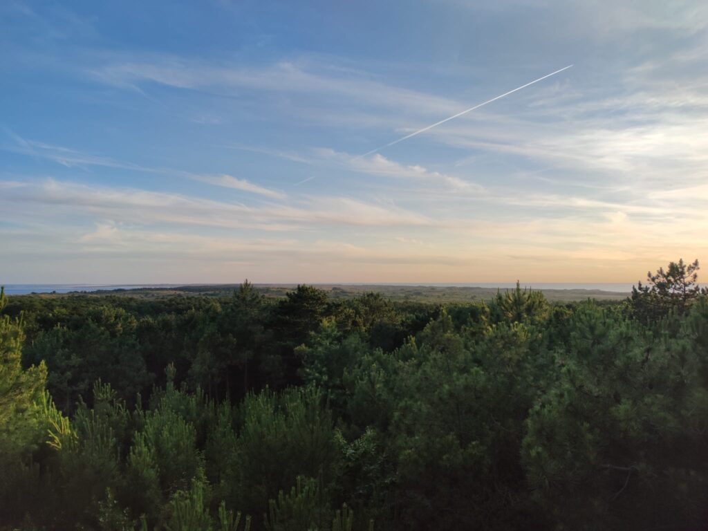 zonsondergang vanaf de uitkijktoren op Vlieland